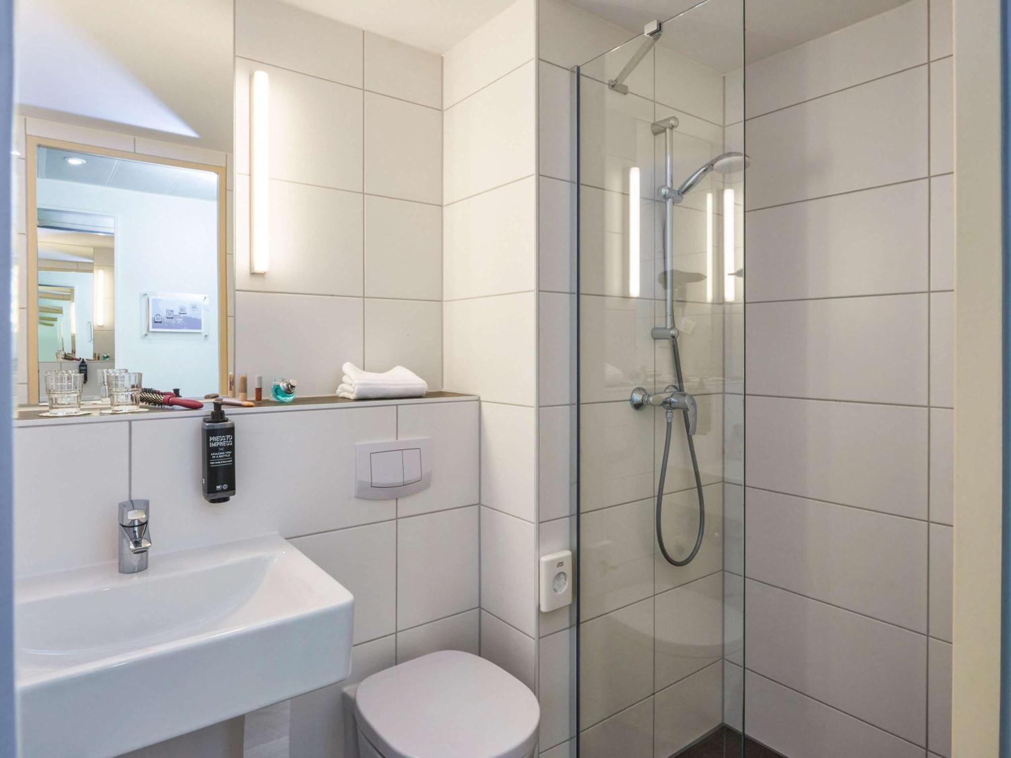 Ibis Budget Singen Ngoại thất bức ảnh